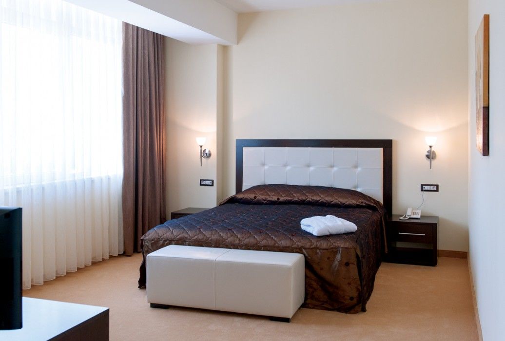 Tcc Grand Plaza Hotel Skopje Esterno foto